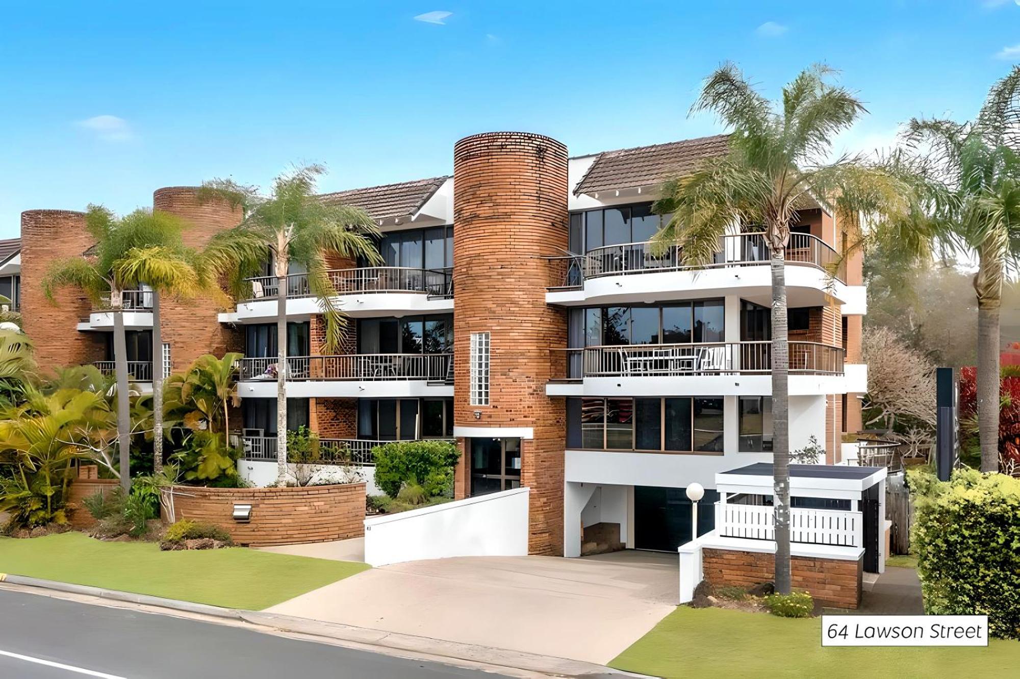 Byron Pacific Apartments - On Clarkes Beach Teluk Byron Bagian luar foto